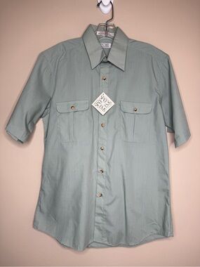 NWT EMS Short Sleeve Button-Up Shirt Sage Green Size Medium